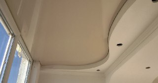Натяжной потолок на балкон Воркута, цена 6122 руб.